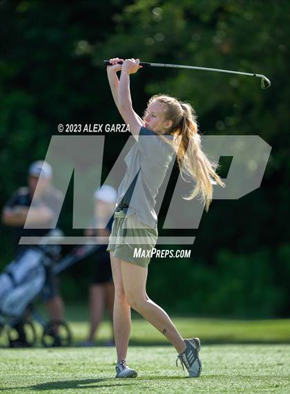 Thumbnail 1 in UIL 1A Golf Finals Round 1 photogallery.