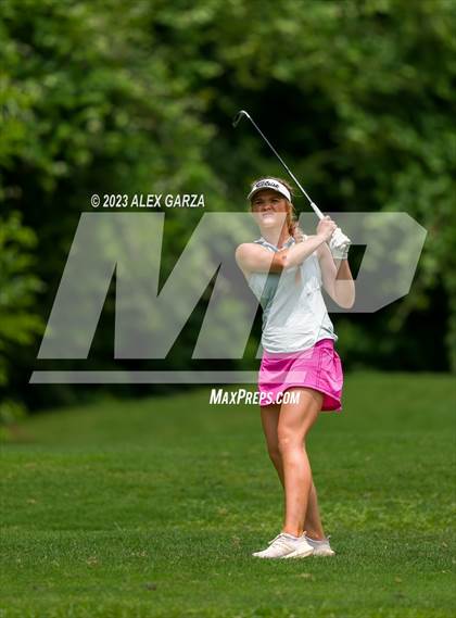 Thumbnail 3 in UIL 1A Golf Finals Round 1 photogallery.