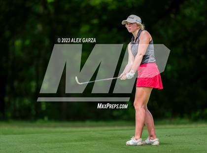 Thumbnail 2 in UIL 1A Golf Finals Round 1 photogallery.