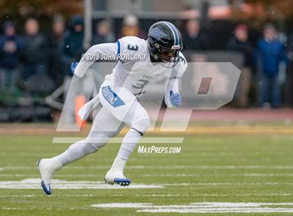 Thumbnail 3 in Lincoln-Way East vs. Loyola Academy (IHSA 8A Semifinal) photogallery.