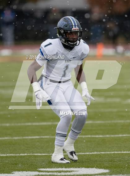 Thumbnail 2 in Lincoln-Way East vs. Loyola Academy (IHSA 8A Semifinal) photogallery.