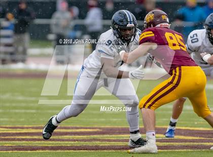 Thumbnail 3 in Lincoln-Way East vs. Loyola Academy (IHSA 8A Semifinal) photogallery.
