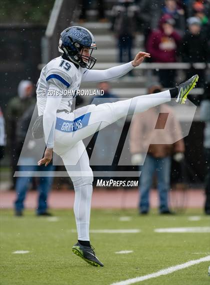 Thumbnail 3 in Lincoln-Way East vs. Loyola Academy (IHSA 8A Semifinal) photogallery.