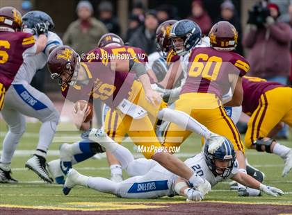 Thumbnail 2 in Lincoln-Way East vs. Loyola Academy (IHSA 8A Semifinal) photogallery.