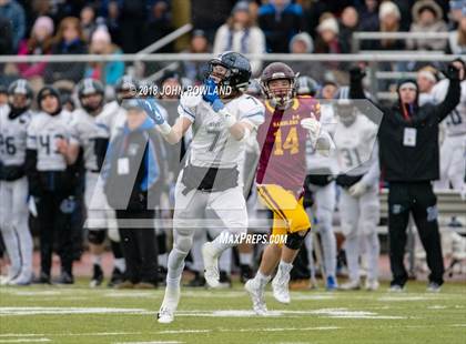 Thumbnail 2 in Lincoln-Way East vs. Loyola Academy (IHSA 8A Semifinal) photogallery.