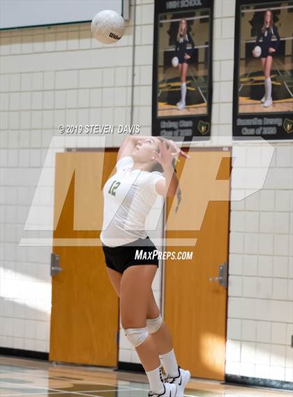 Thumbnail 1 in Hamilton vs Basha photogallery.