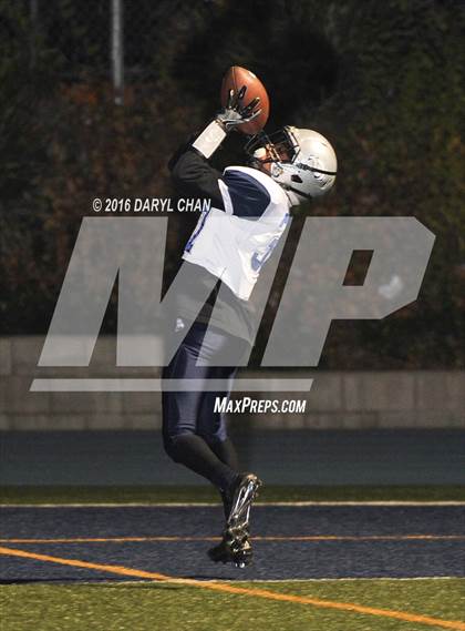 Thumbnail 1 in La Salle vs. Silverado (CIF -SS D9 QTR Final) photogallery.