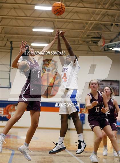 Thumbnail 3 in Thorsby @ Chilton County photogallery.