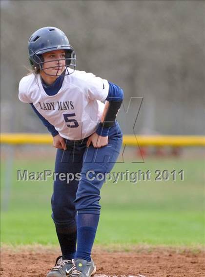 Thumbnail 3 in Oliver Springs vs. Anderson County (AC Invitational) photogallery.