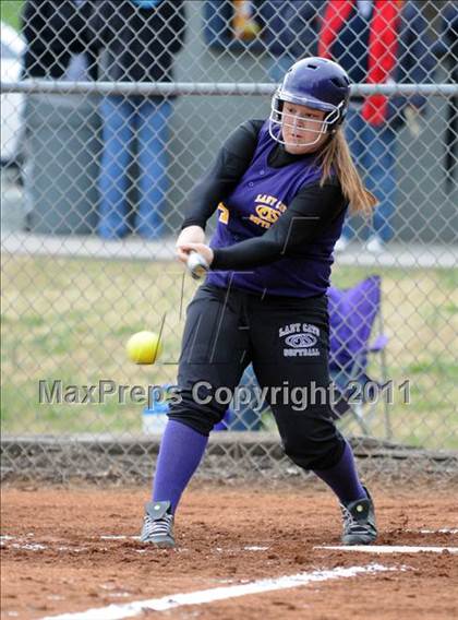 Thumbnail 1 in Oliver Springs vs. Anderson County (AC Invitational) photogallery.