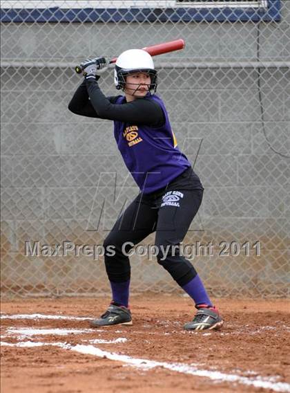 Thumbnail 2 in Oliver Springs vs. Anderson County (AC Invitational) photogallery.