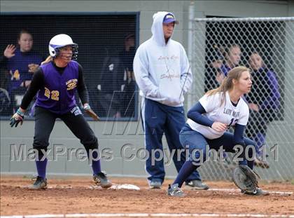 Thumbnail 1 in Oliver Springs vs. Anderson County (AC Invitational) photogallery.