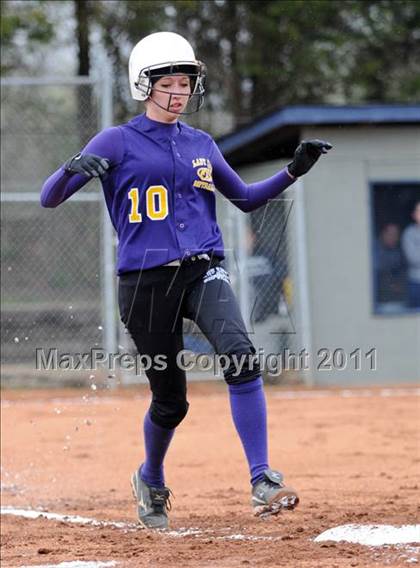 Thumbnail 2 in Oliver Springs vs. Anderson County (AC Invitational) photogallery.