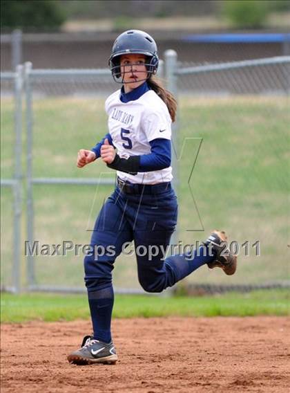 Thumbnail 2 in Oliver Springs vs. Anderson County (AC Invitational) photogallery.