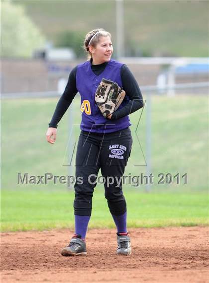 Thumbnail 3 in Oliver Springs vs. Anderson County (AC Invitational) photogallery.