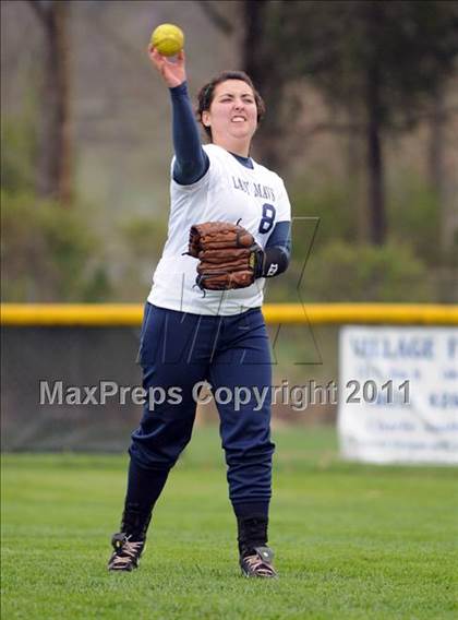 Thumbnail 2 in Oliver Springs vs. Anderson County (AC Invitational) photogallery.