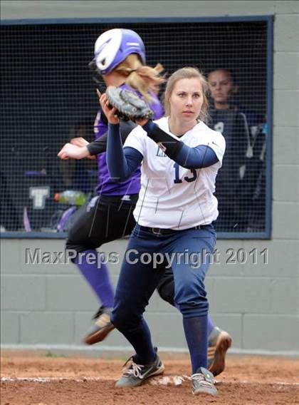 Thumbnail 1 in Oliver Springs vs. Anderson County (AC Invitational) photogallery.