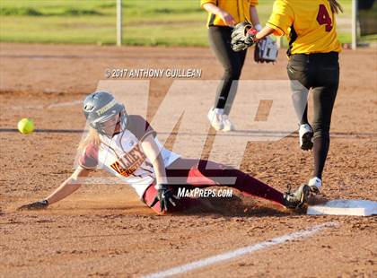 Thumbnail 1 in Valley Christian @ Estancia photogallery.