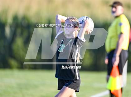 Thumbnail 3 in New Castle @ Yorktown photogallery.