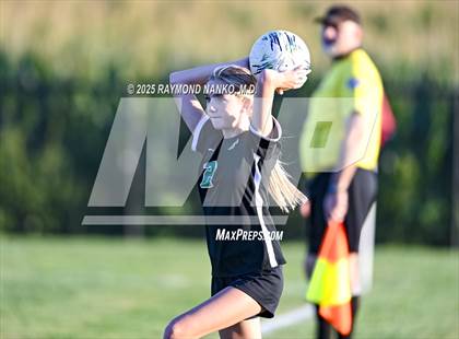 Thumbnail 3 in New Castle @ Yorktown photogallery.