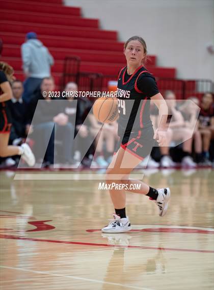 Thumbnail 2 in San Clemente vs Redondo Union (CIF SS Division 2AA Quarterfinal) photogallery.