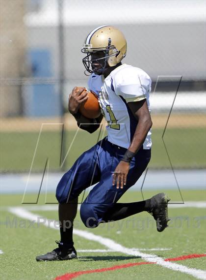 Thumbnail 2 in Xaverian @ Poly Prep Country Day photogallery.