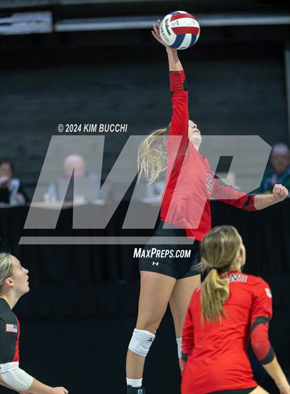 Thumbnail 2 in Winfield vs. Bridgeport (WVSSAC Class AAA Semifinal) photogallery.