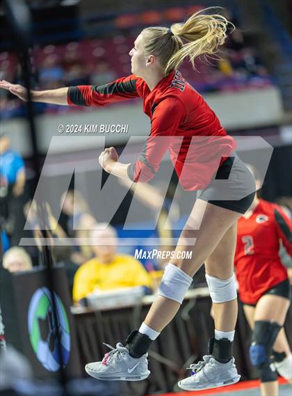 Thumbnail 2 in Winfield vs. Bridgeport (WVSSAC Class AAA Semifinal) photogallery.