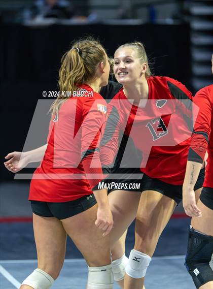 Thumbnail 3 in Winfield vs. Bridgeport (WVSSAC Class AAA Semifinal) photogallery.