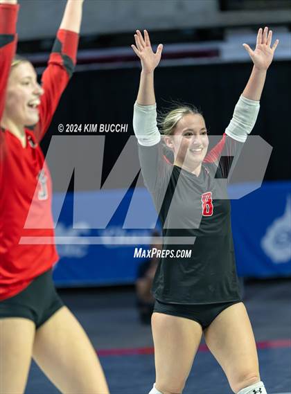 Thumbnail 2 in Winfield vs. Bridgeport (WVSSAC Class AAA Semifinal) photogallery.