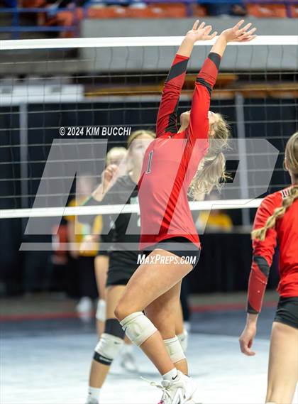 Thumbnail 1 in Winfield vs. Bridgeport (WVSSAC Class AAA Semifinal) photogallery.