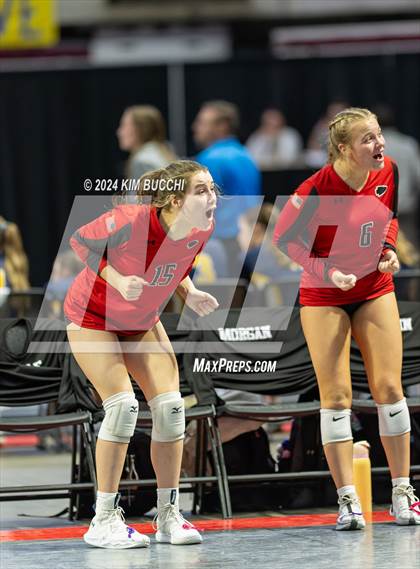 Thumbnail 3 in Winfield vs. Bridgeport (WVSSAC Class AAA Semifinal) photogallery.