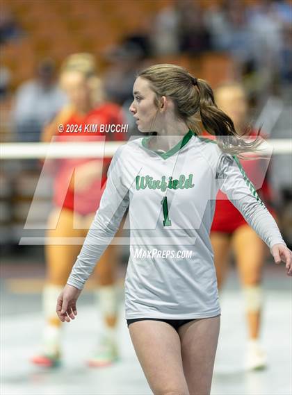 Thumbnail 3 in Winfield vs. Bridgeport (WVSSAC Class AAA Semifinal) photogallery.