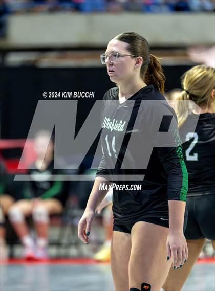 Thumbnail 2 in Winfield vs. Bridgeport (WVSSAC Class AAA Semifinal) photogallery.