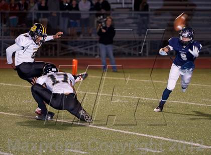 Thumbnail 1 in Boerne-Champion vs. Brennan (UIL 4A Division 2 Bi-District Playoff) photogallery.