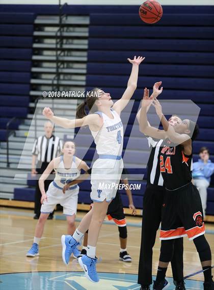 Thumbnail 1 in Hayfield @ Yorktown photogallery.