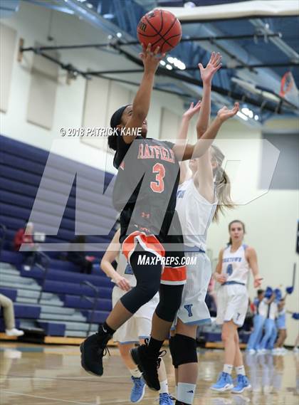 Thumbnail 2 in Hayfield @ Yorktown photogallery.