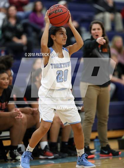 Thumbnail 1 in Hayfield @ Yorktown photogallery.
