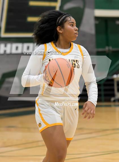 Thumbnail 3 in Legend vs. Moreno Valley (Nike Tournament of Champions) photogallery.