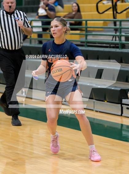 Thumbnail 2 in Legend vs. Moreno Valley (Nike Tournament of Champions) photogallery.