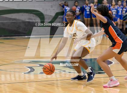 Thumbnail 2 in Legend vs. Moreno Valley (Nike Tournament of Champions) photogallery.