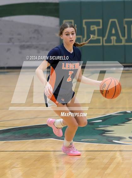 Thumbnail 3 in Legend vs. Moreno Valley (Nike Tournament of Champions) photogallery.