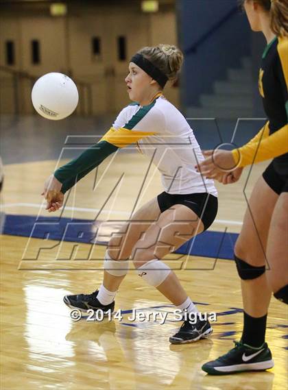 Thumbnail 3 in Sonora vs. Hilmar (CIF SJS D4 Final) photogallery.