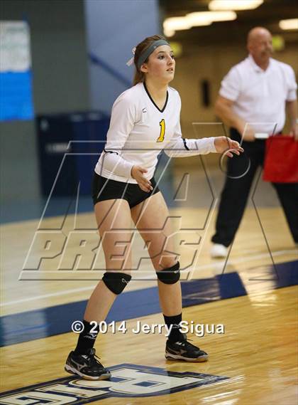 Thumbnail 2 in Sonora vs. Hilmar (CIF SJS D4 Final) photogallery.