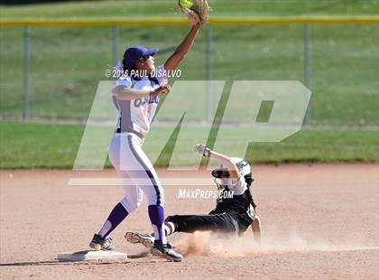 Thumbnail 1 in Douglas County vs. Horizon (CHSAA 5A Qualifier) photogallery.