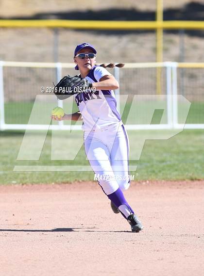 Thumbnail 3 in Douglas County vs. Horizon (CHSAA 5A Qualifier) photogallery.