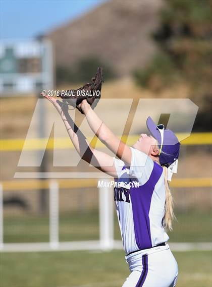 Thumbnail 2 in Douglas County vs. Horizon (CHSAA 5A Qualifier) photogallery.