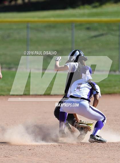 Thumbnail 1 in Douglas County vs. Horizon (CHSAA 5A Qualifier) photogallery.
