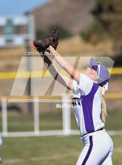 Thumbnail 3 in Douglas County vs. Horizon (CHSAA 5A Qualifier) photogallery.