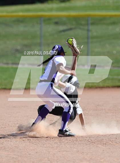 Thumbnail 3 in Douglas County vs. Horizon (CHSAA 5A Qualifier) photogallery.